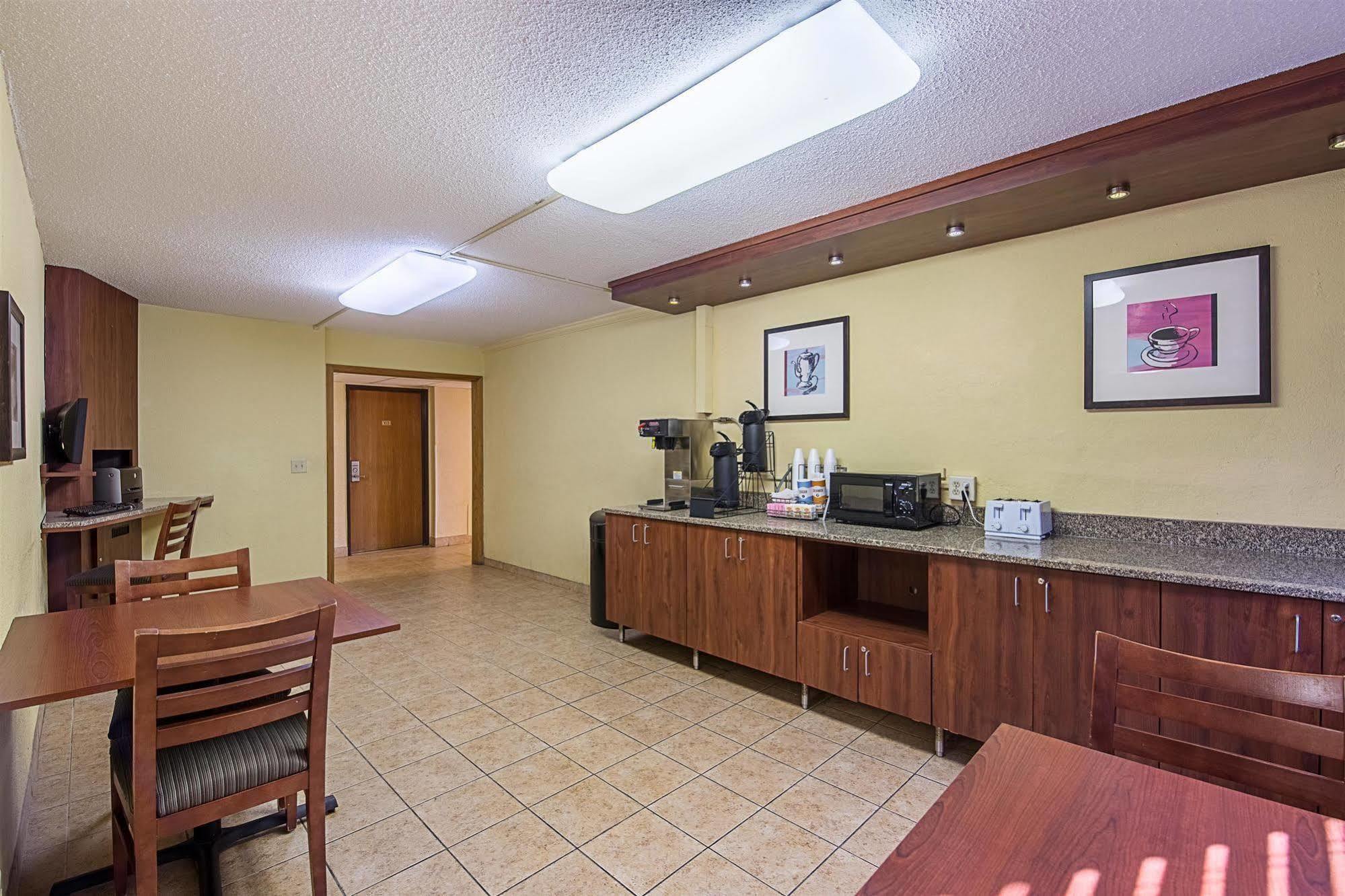 Motel 6-Moline, Il Екстериор снимка